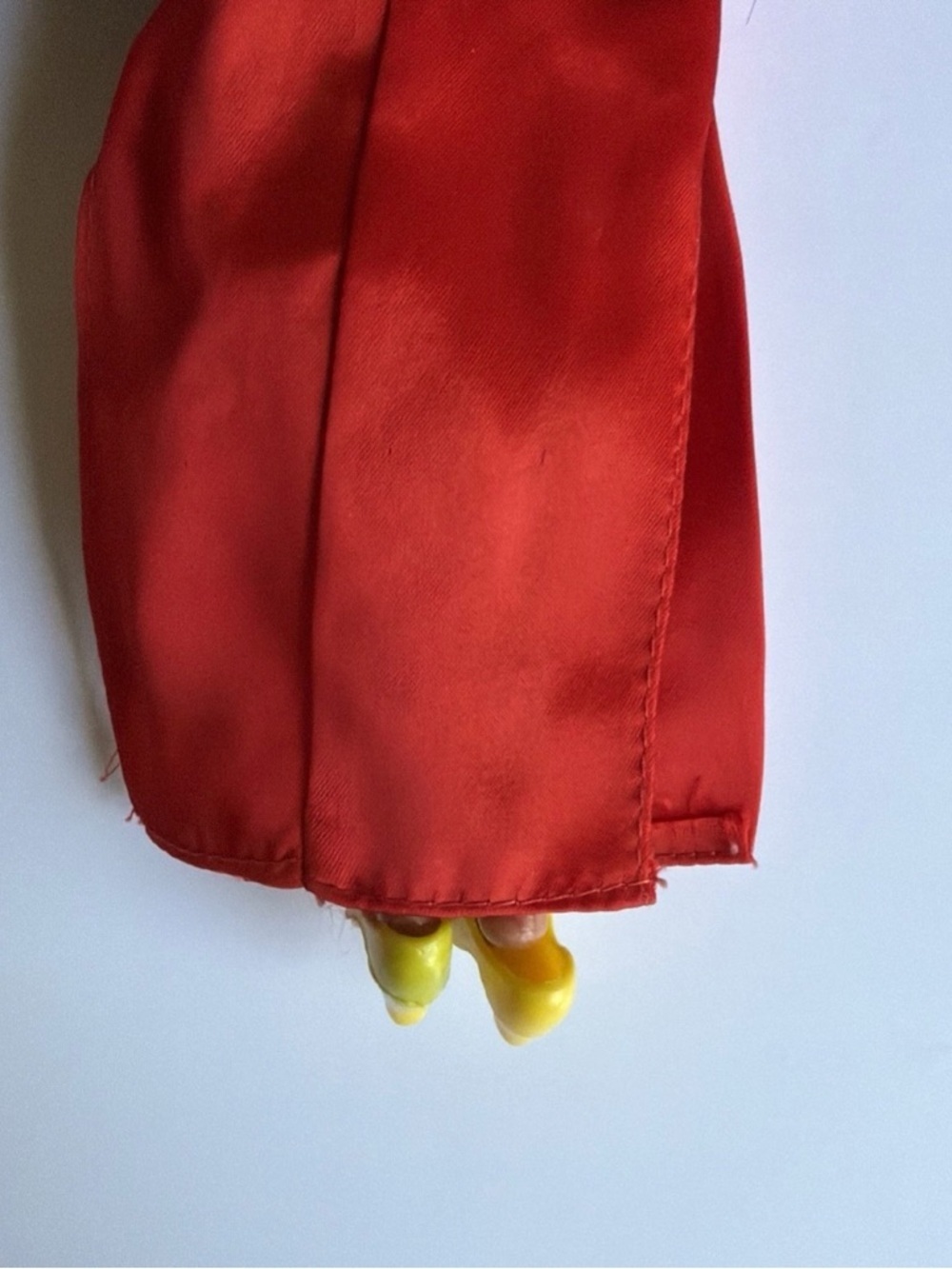 Vintage Mego Cher Doll with Bob Mackie Dragon Dress and Original Out & Shoes - Picture 10 of 10